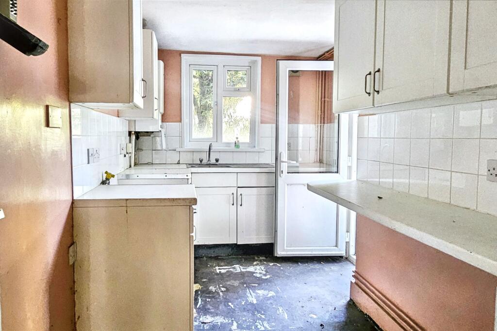 11a Stanlake Villas, London W12 7EX