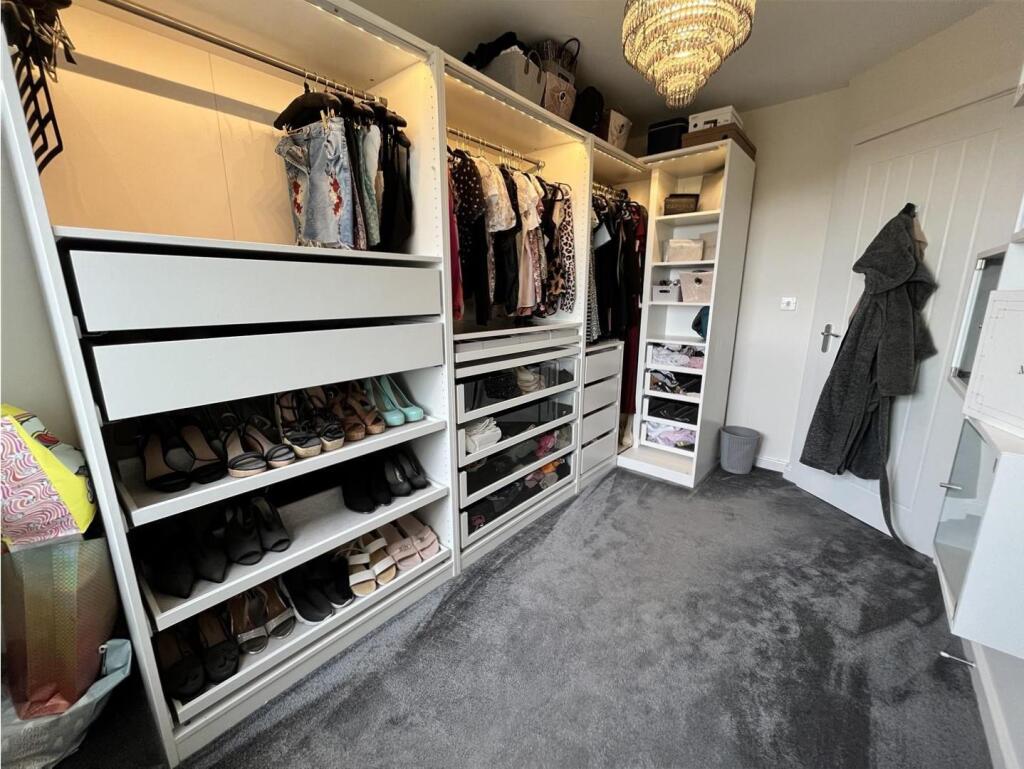79 dressing room.jpg