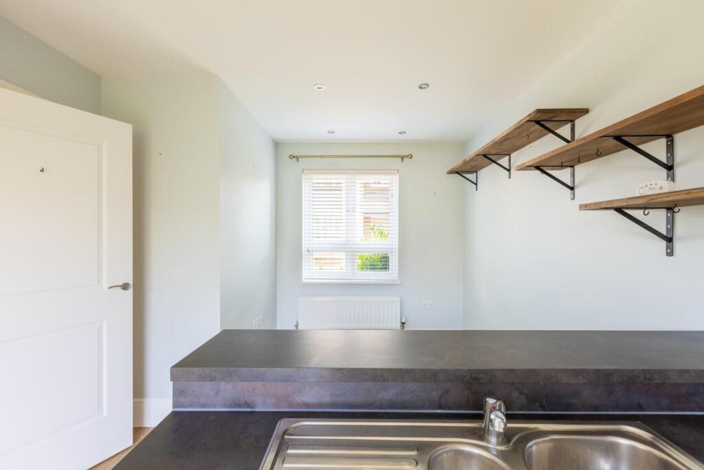 15 Packer Way, BS16-9.jpg