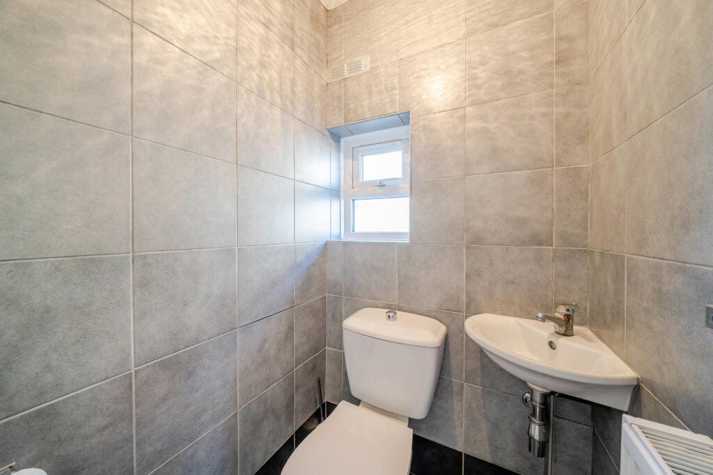 1387088-8-692eca6...