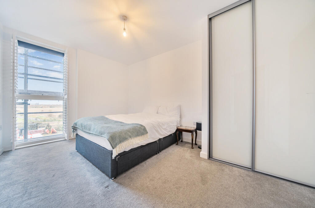 1387381-12-693822...