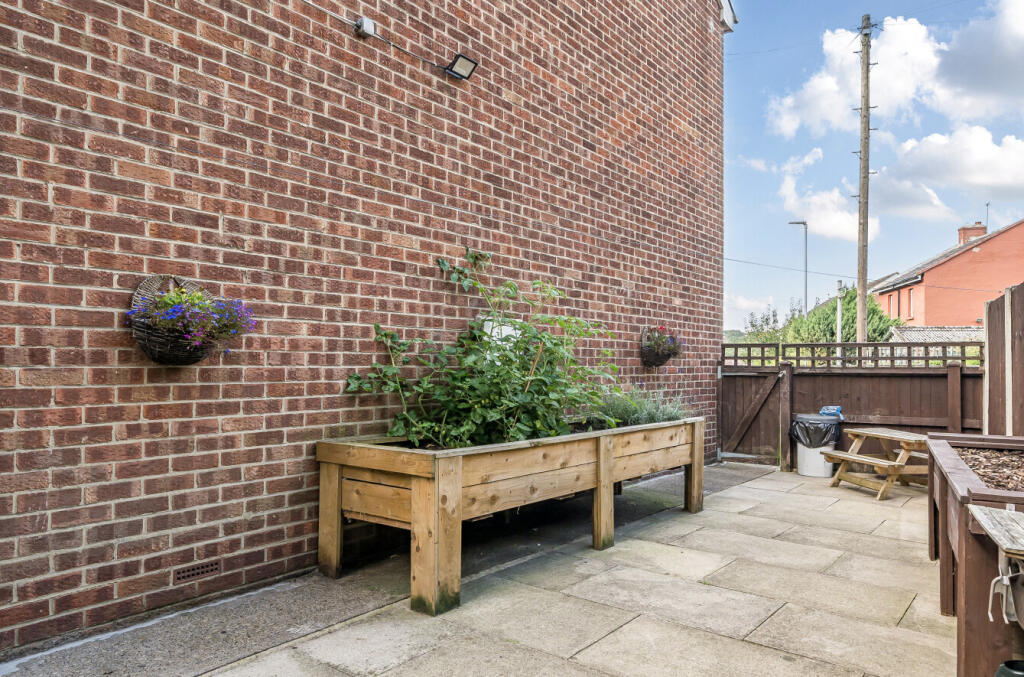 1348224-2-68bb086...