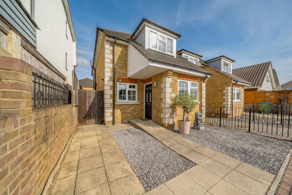 1339734-19-6895d2...