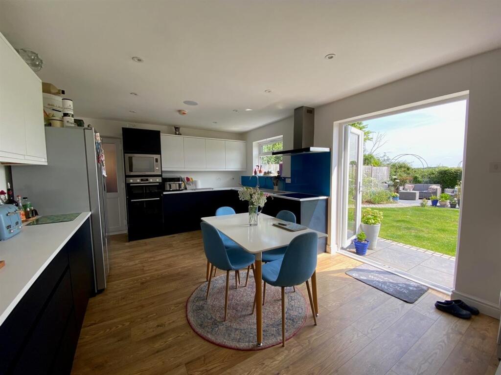 Kitchen Dining Room.jpg