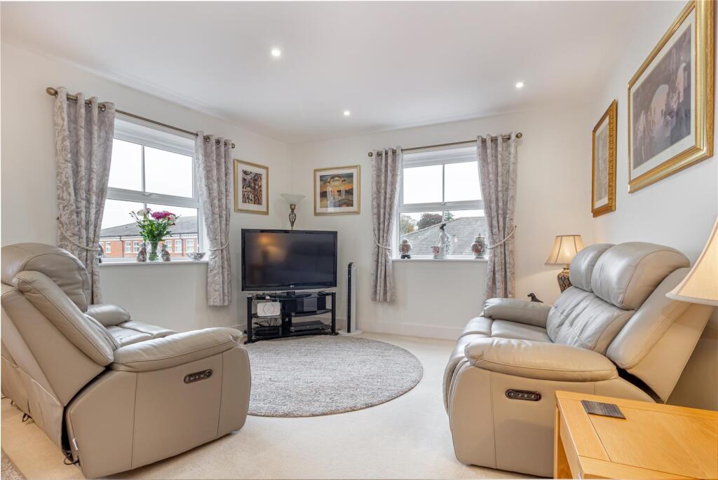 Living-room-2.jpg