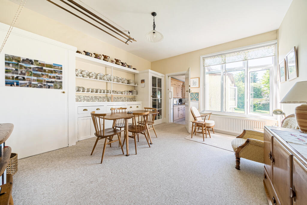 Breakfast Room
