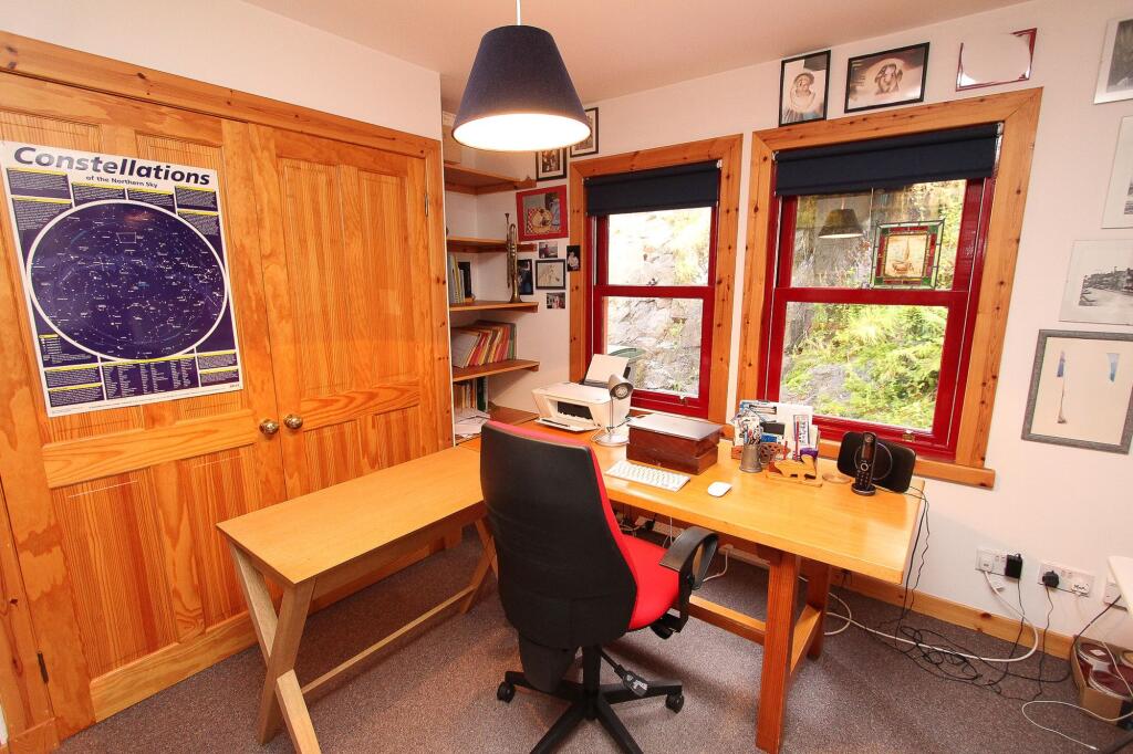 Study / 4th Bedroom