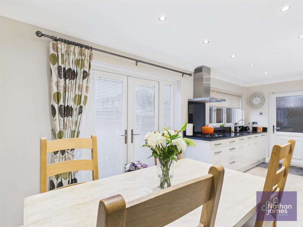 Kitchen/ Diner
