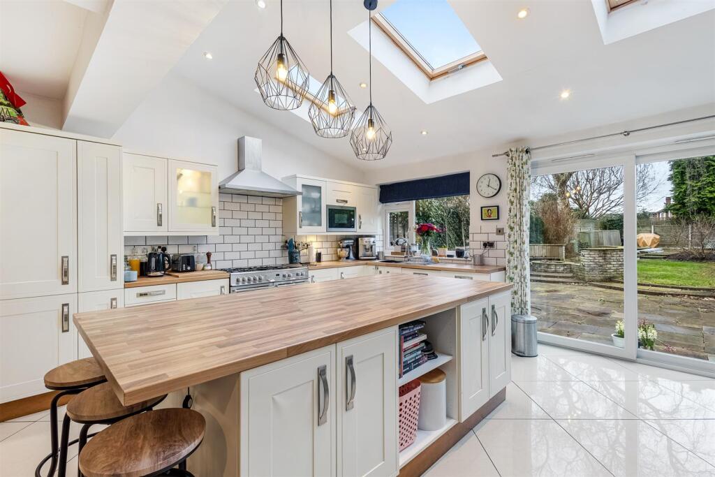 Open Plan Living Dining Kitchen Aspect 2.jpg