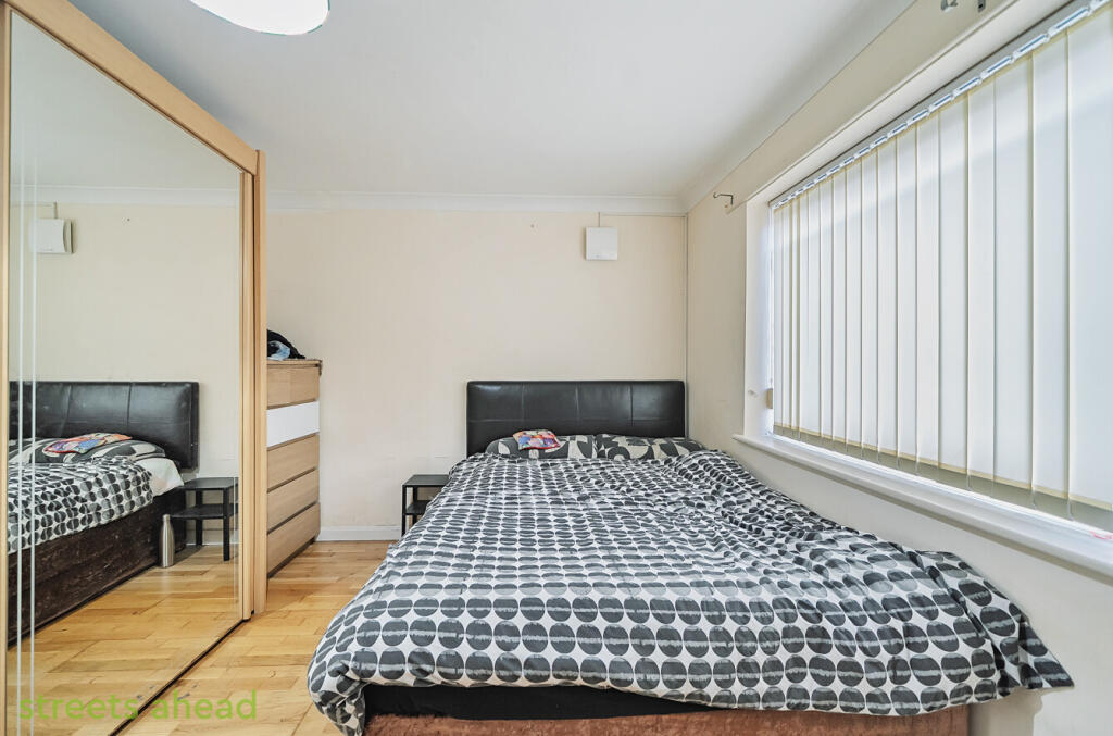 d1d27798-201e-437...