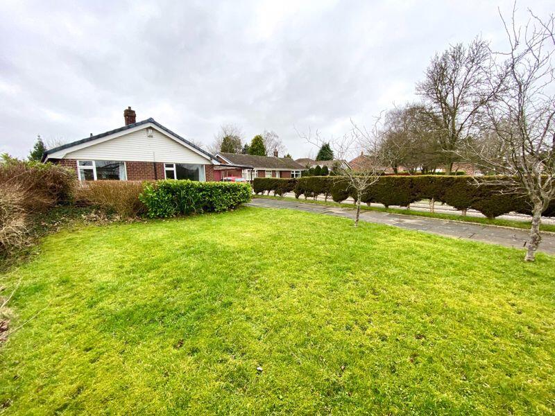 Front Garden/Elevation