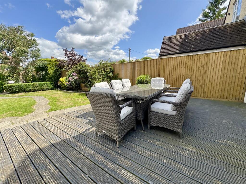 DECKING