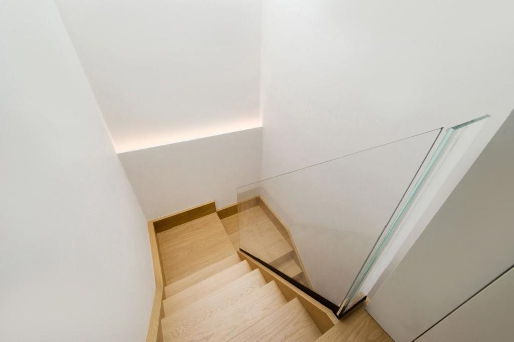 staircase (2).jpg