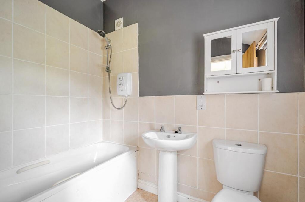 1296855-32-6840951f34f0e - Copy.jpg