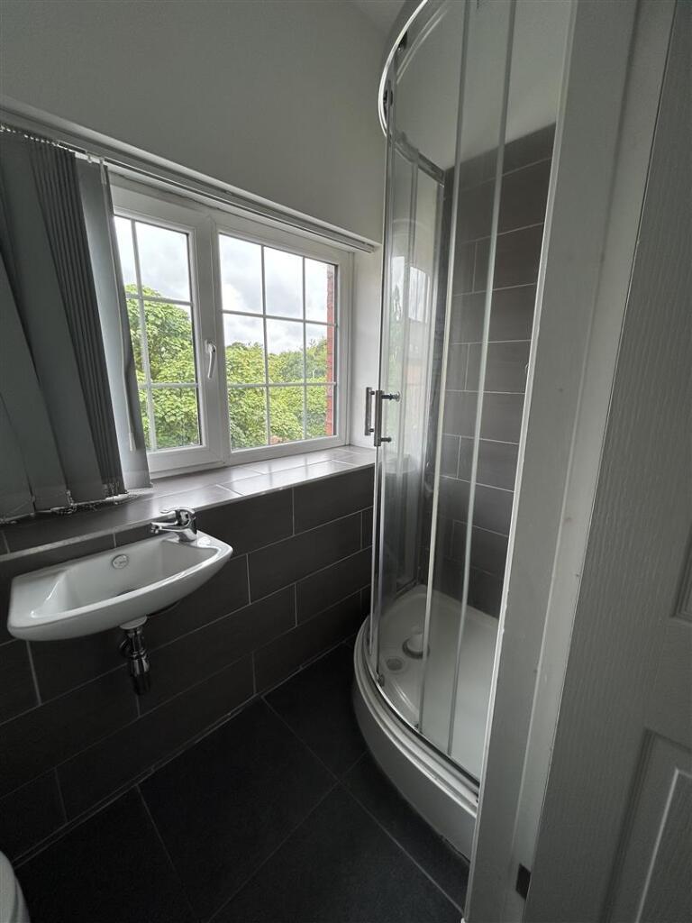 Room 2, Flat 3 Ensuite