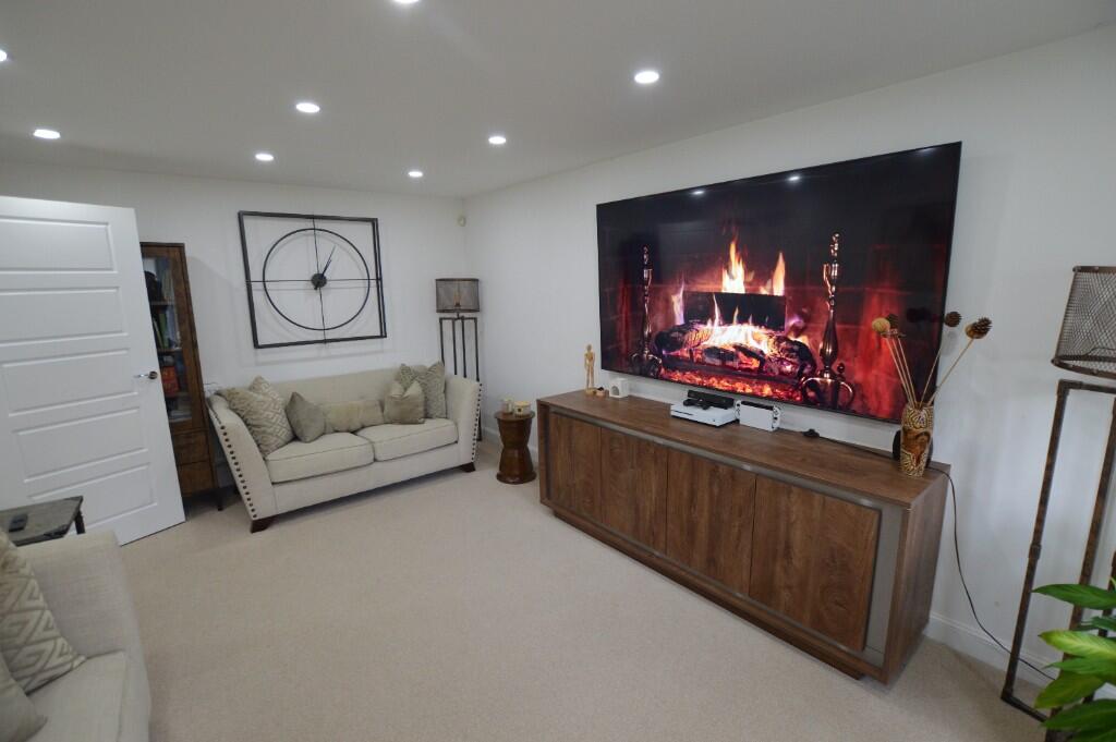 Bay Fronted Lounge