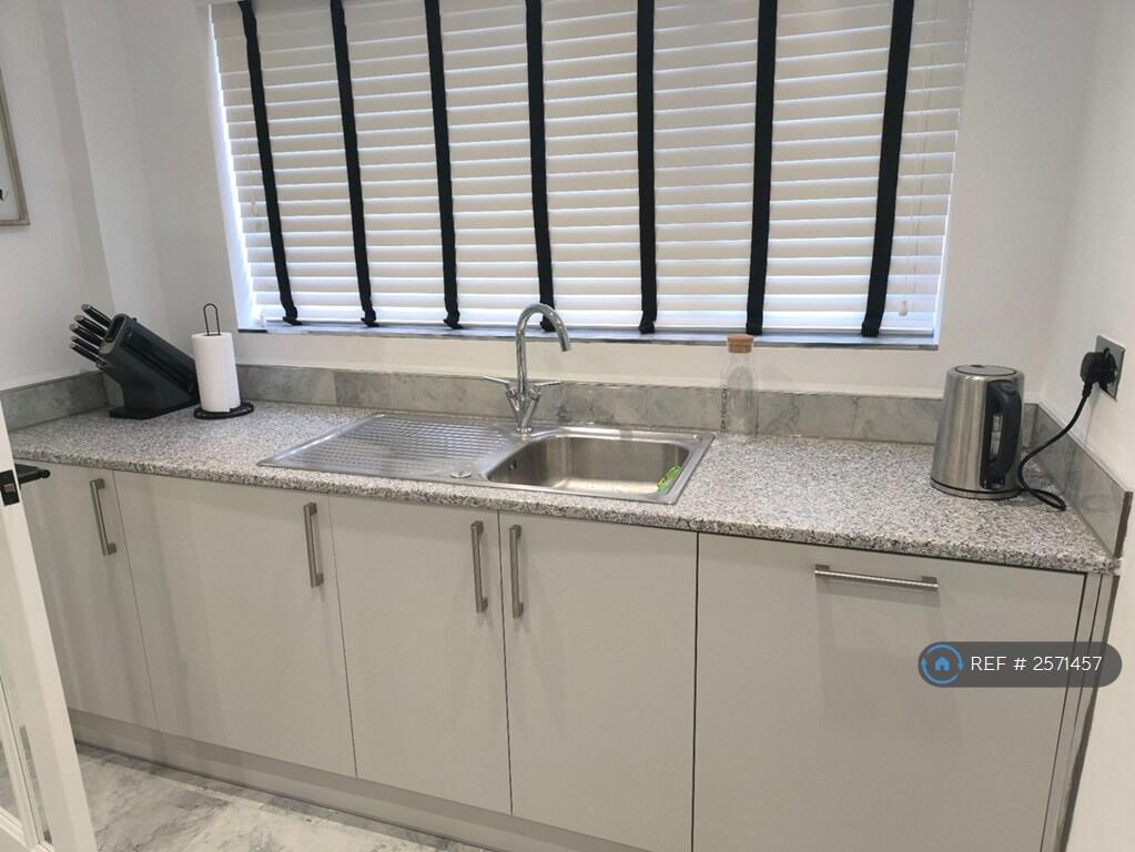 Washing Machine And Dishwasher