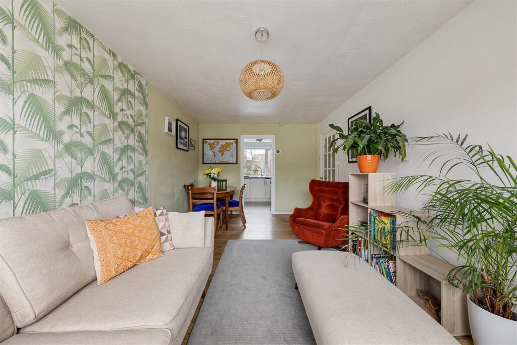 Woodville Road E17
