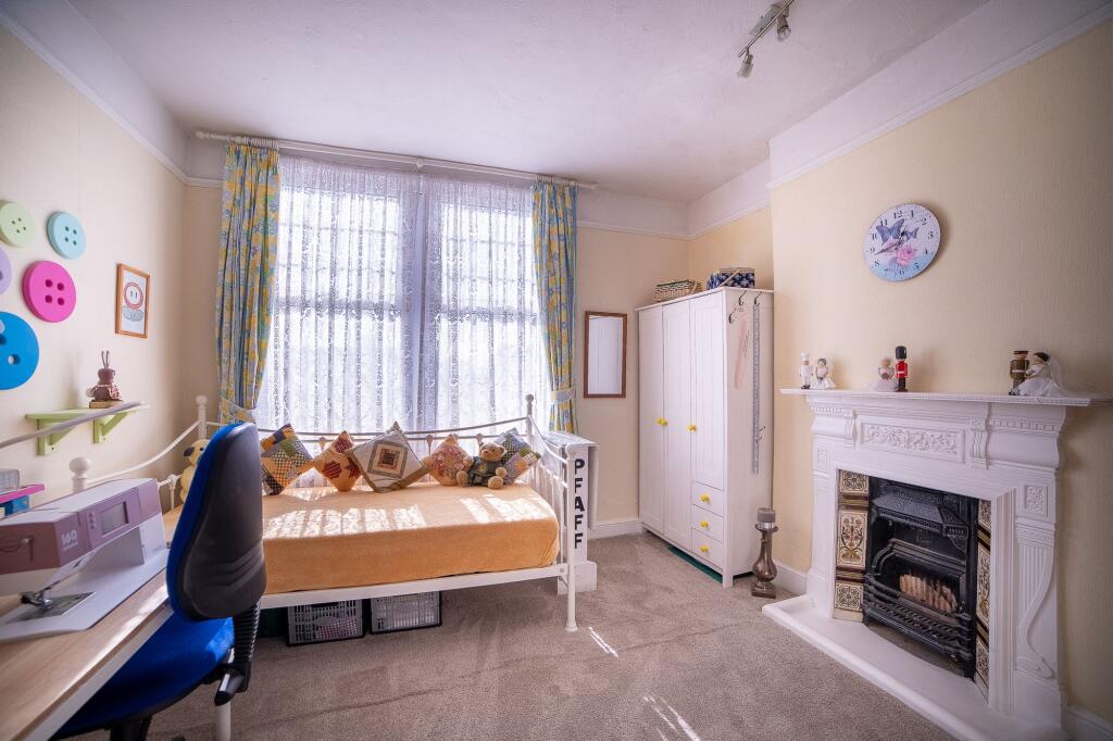 4th Bedroom - Double