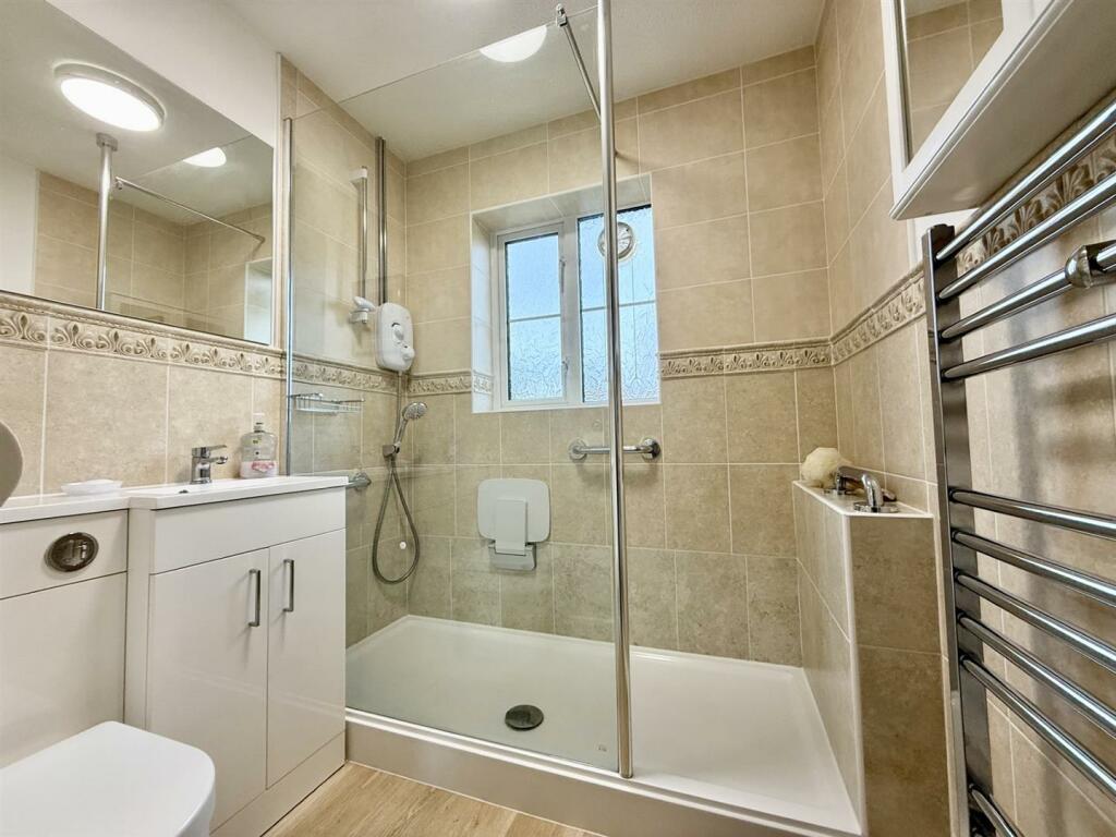 Showeroom.jpg