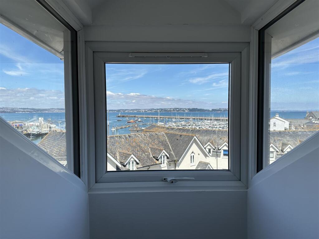 Bedroom 3 Window.jpeg