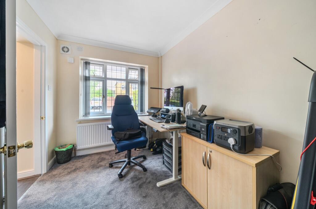 1334907-6-689bbfdc99d2e