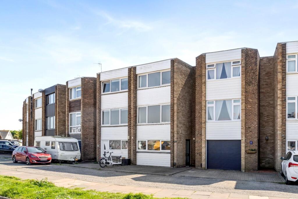 Harbour Way, 200-025.JPG