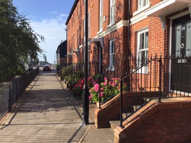 Front towards river.jpg