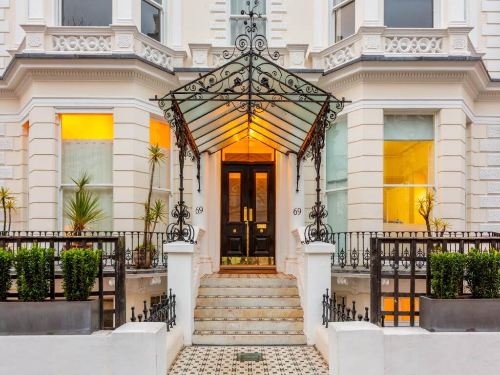 Holland Park 69, Fla
