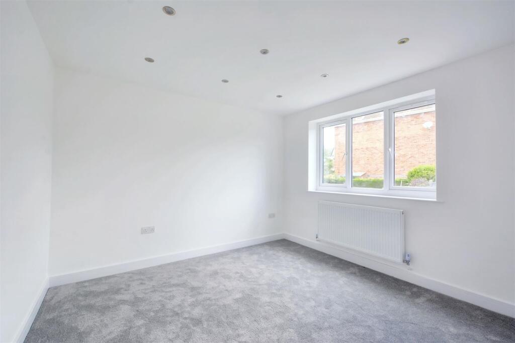Bedroom 2.jpeg