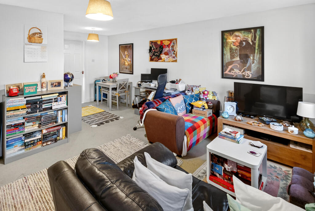 67simmondscloselarge4