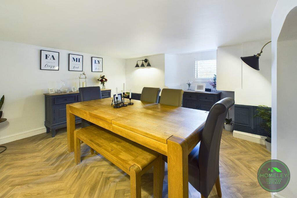 15 Dining Room 1