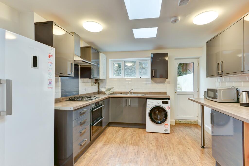 10 London Terrace Kitchen