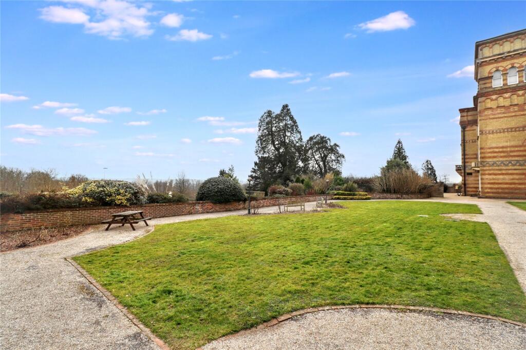 Communal Grounds