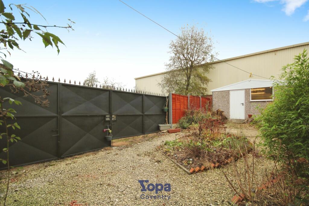 C5e3bade-Garden.JPG