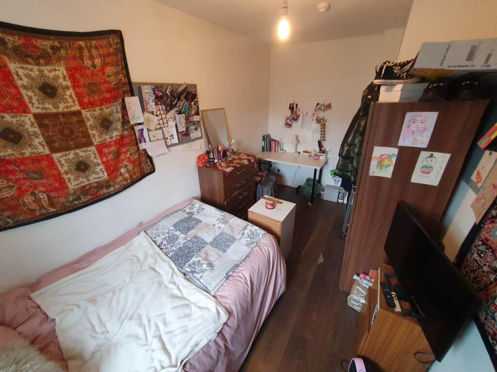 Room 4 - Ground Floo