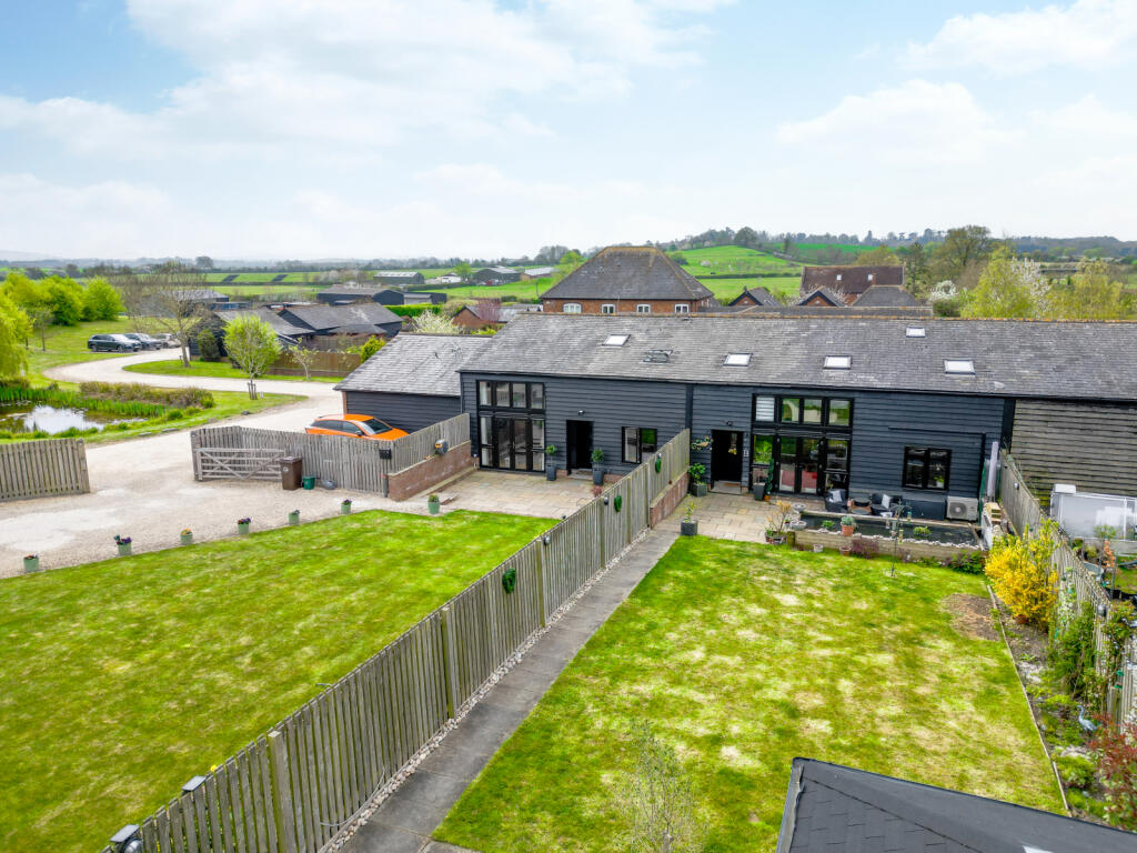 Rowden Farm Barns, Ledburn