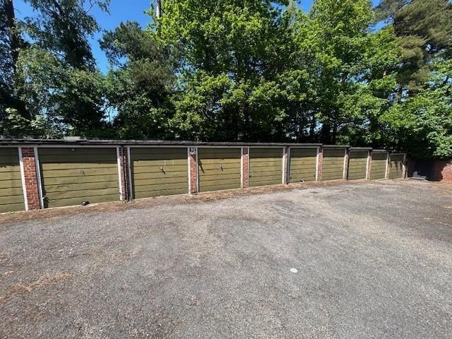 12 Tudor Hall garage.jpg