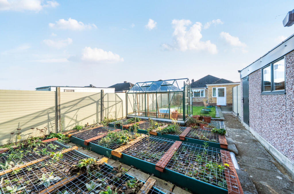 1385268-21-6925b5...