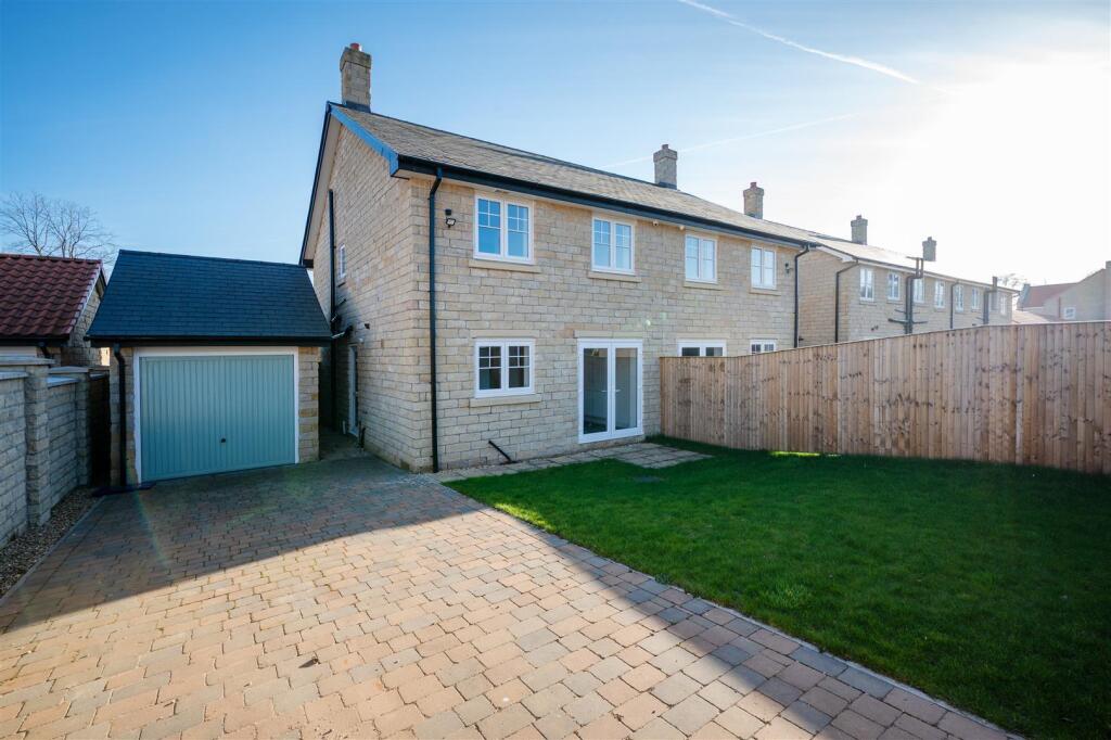 plot 37 rear 2.jpg