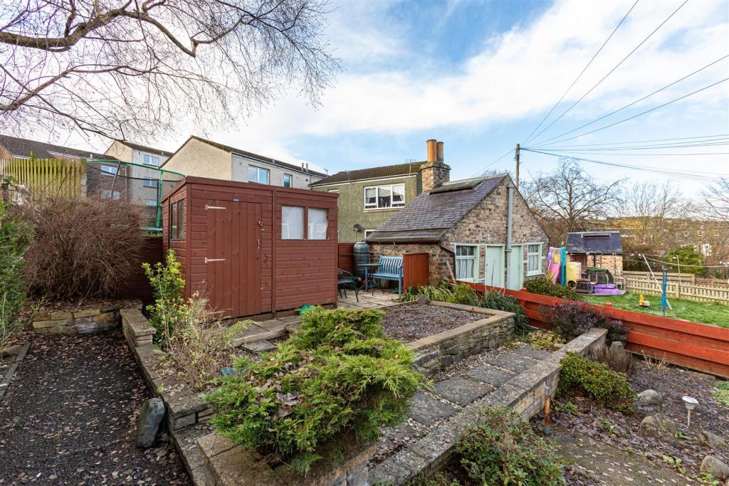 17 Woodside Place Galashiels 33.JPG