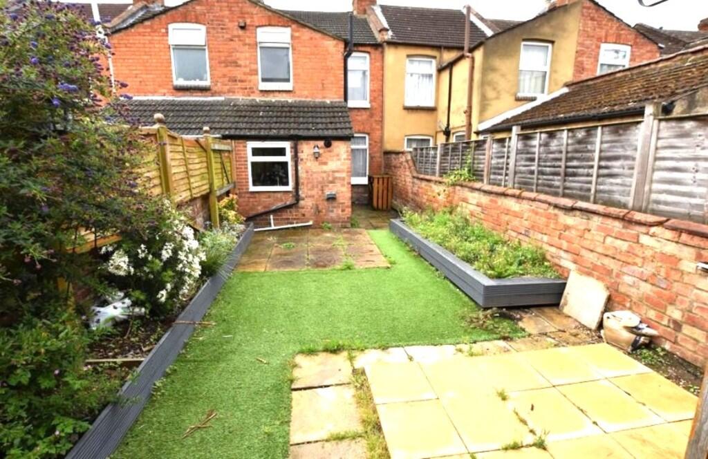 52 Artizan Road g...