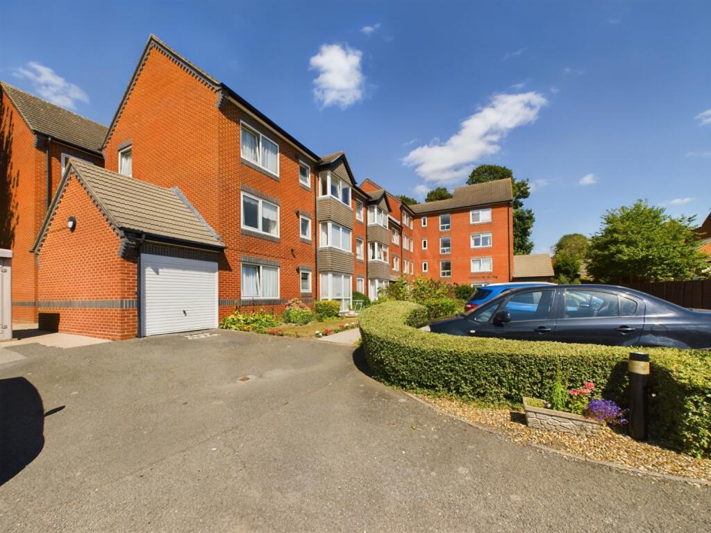 CAM02313G0-PR0061-STILL013