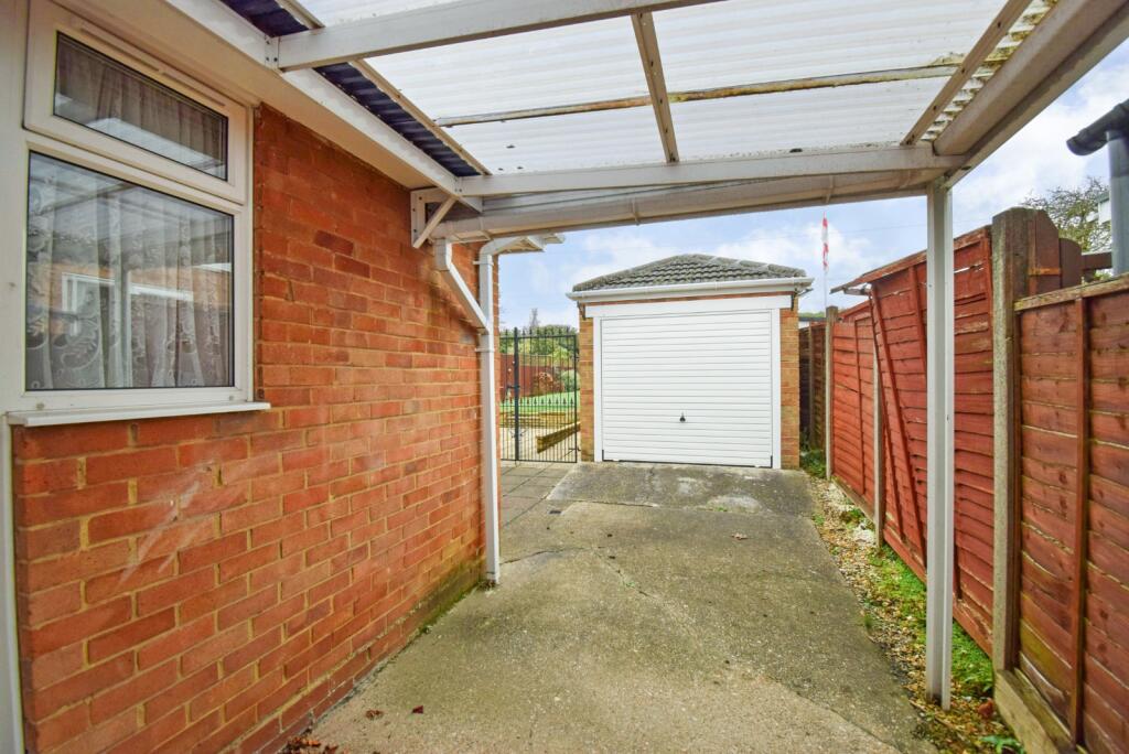 Carport &amp; Garage