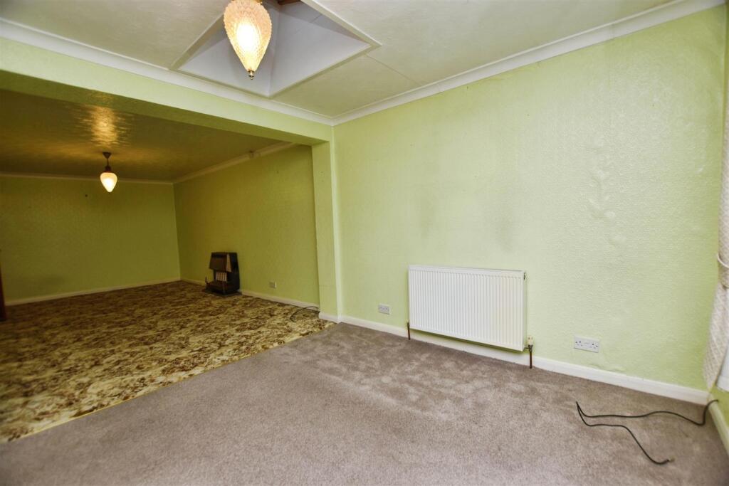 d44c47f6-lounge 20b.JPG