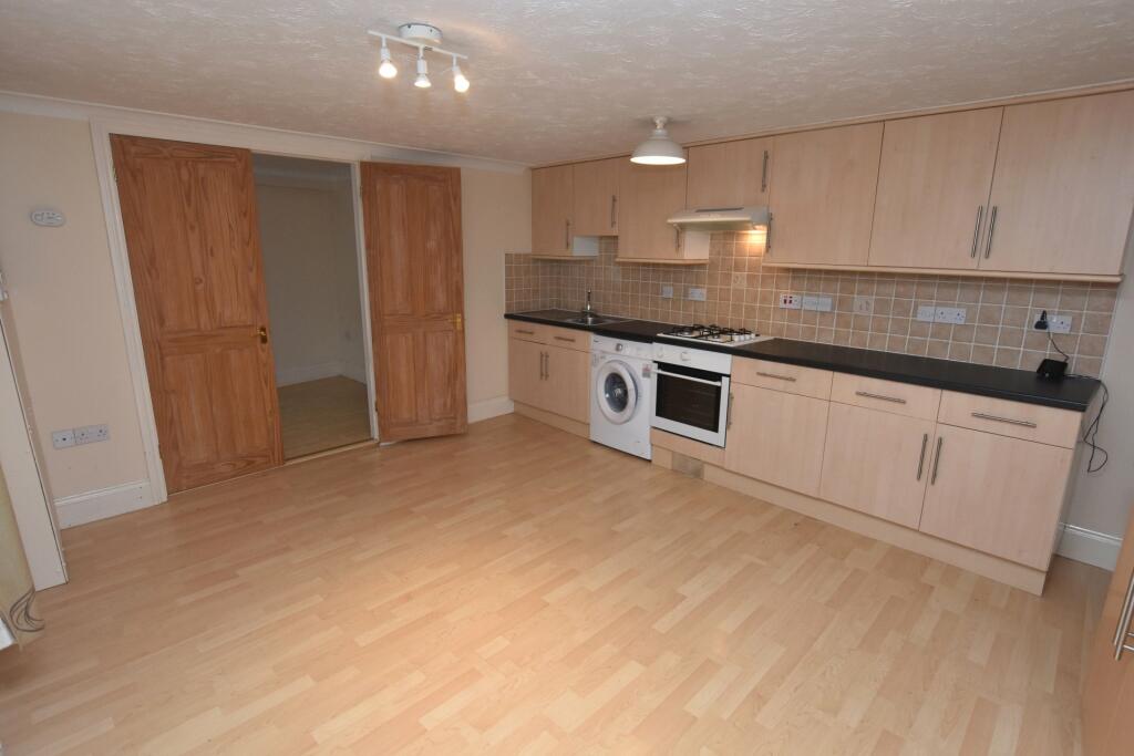 Lounge/Kitchen