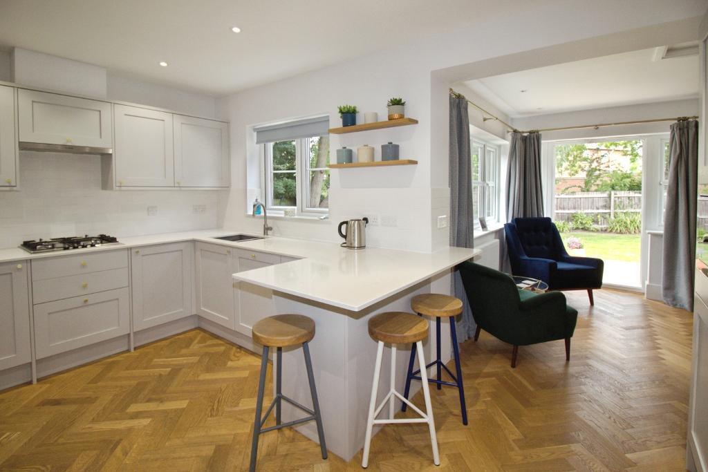 Kitchen Dining Area