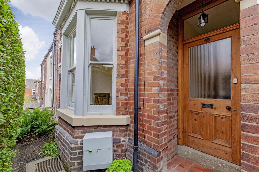 Front External-1.jpg