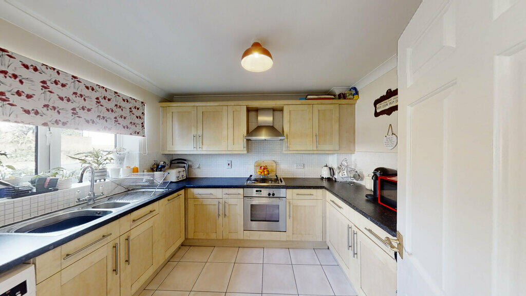 79-Faraday-Drive-07172023_141621