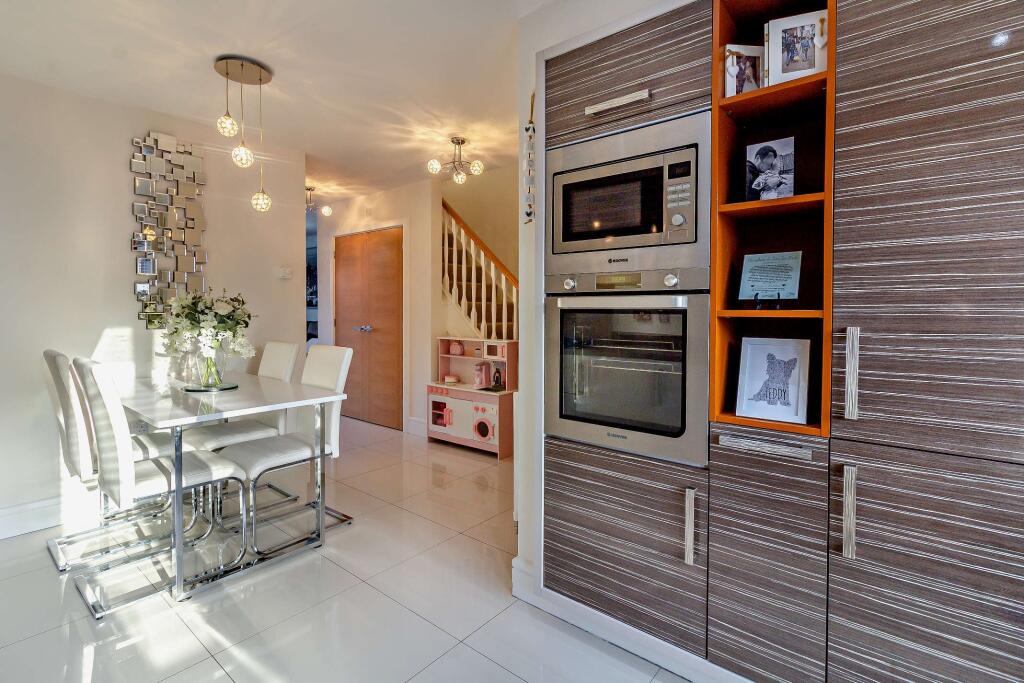 Kitchen &amp; Dining Area